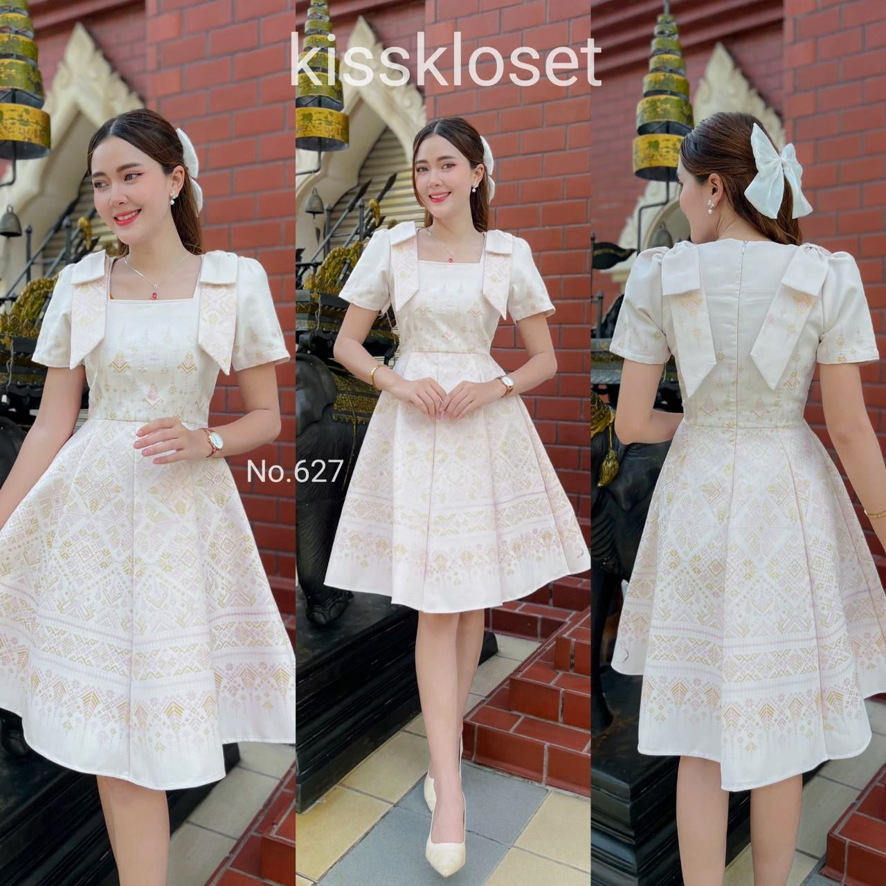 ชุดเดรสผ้าทอลาย ชมพูนูน คอเหลี่ยม แต่งโบว์ไหล่ กระโปรงบาน 8 ชิ้น อัดกาวทั้งชุด ทุกชิ้น ซิปซ่อนด้านหลัง สีขาวงาช้างแซมชมพู