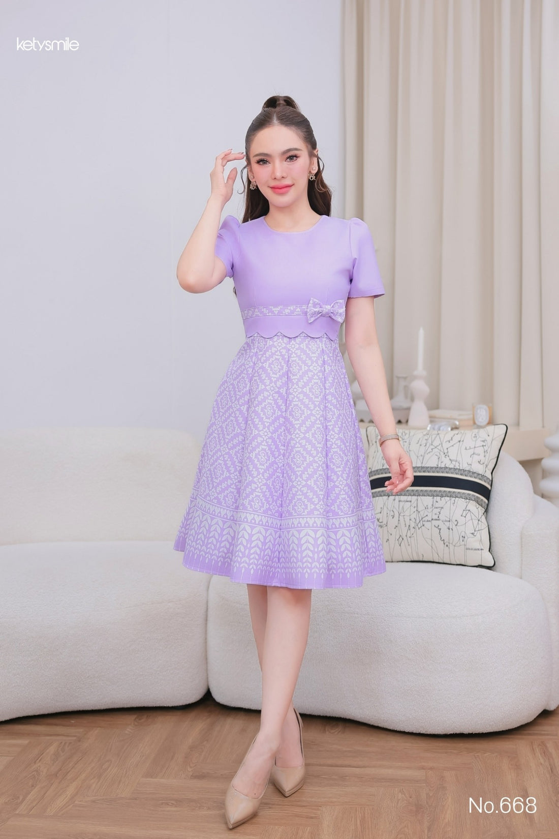 ชุดเดรสผ้าทอลาย แต่งโบว์เอว กระโปรงบาน 8 ชิ้น อัดกาวทั้งชุดชิ้น ซิปซ่อนด้านหลัง สีม่วง